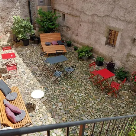 Couette-café Aux Trois Soleils 3*