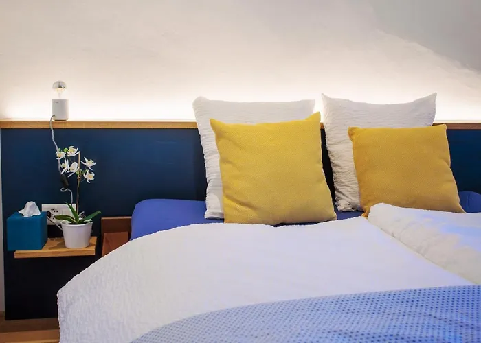 Couette-café Aux Trois Soleils 3*