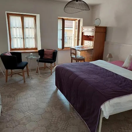 Aux Trois Soleils Frühstückspension 3*